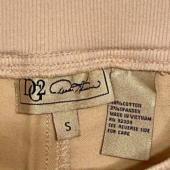 DG2 by Diane Gilman Women's high rise button detail pull on pants Size Small Tan - Picture 6 of 7